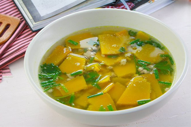 Canh bí đỏ