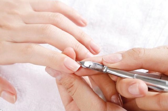 cắt móng quá ngắn