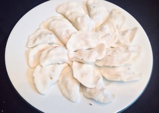 tạo hình bánh bột lọc