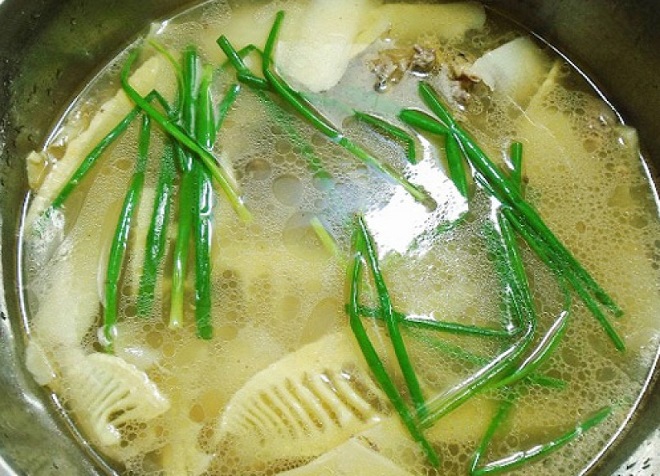 nấu bún măng vịt