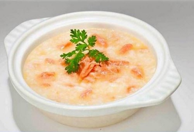 cháo ruốc cá hồi cà rốt