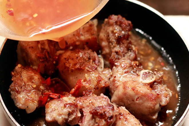 cách làm sườn chua ngọt