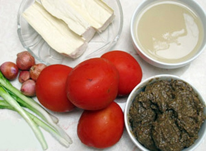 nguyên liệu nấu bún riêu cua