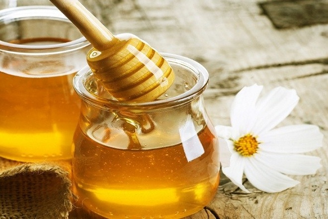 Cách làm trắng da mặt bằng mật ong được sử dụng rộng rãi