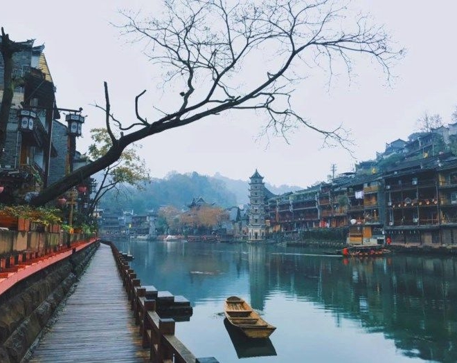 Sông Đà Giang là linh hồn của Phượng Hoàng Cổ Trấn