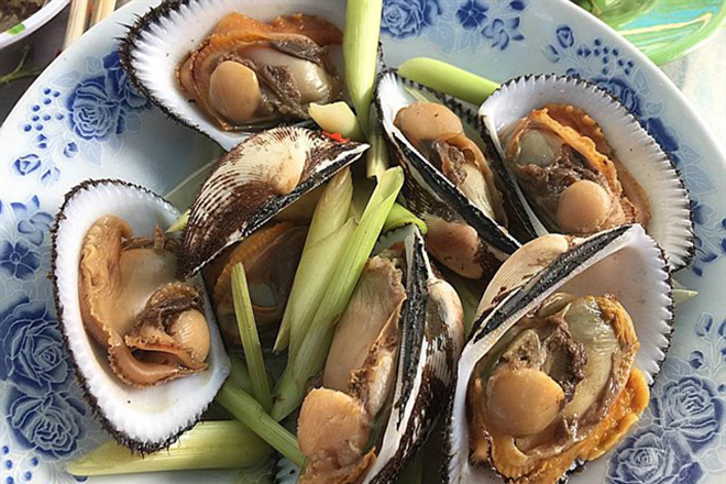 Sò lông hấp sả