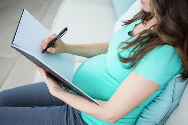 Chuẩn bị đồ đạc để đi sinh mổ