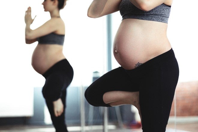 Những bài tập yoga luôn rất tốt cho mẹ bầu trong quá trình mang thai đấy