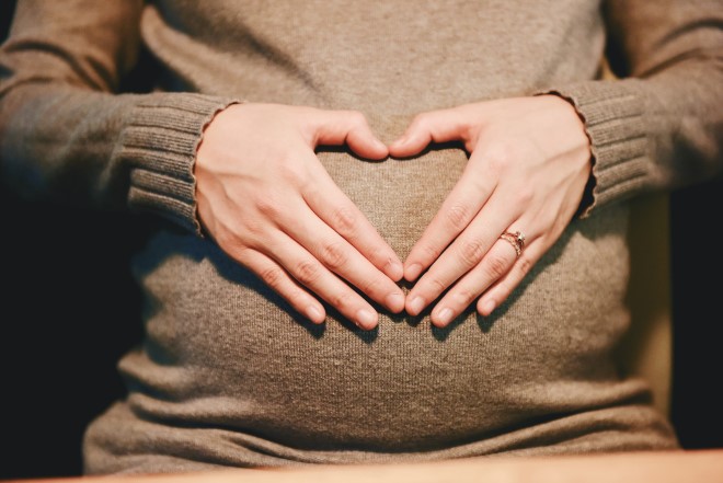 Thai giáo bằng nhạc tiếng Anh, lợi ích và lưu ý cho mẹ bầu áp dụng đúng cách