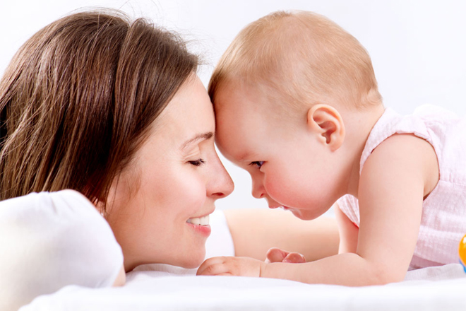 Bé bị nấc cụt dưới sapo