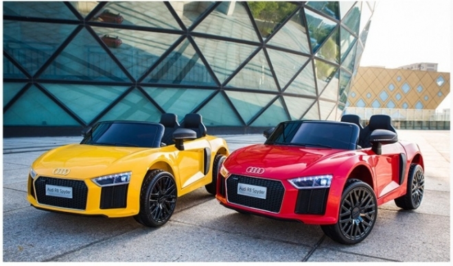 Hình ảnh xe điện em bé Audi R8 phiên bản lớn