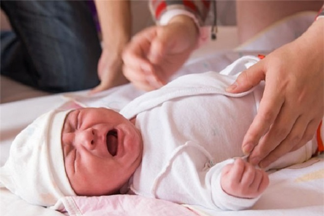 Cách chữa táo bón cho trẻ sơ sinh hay