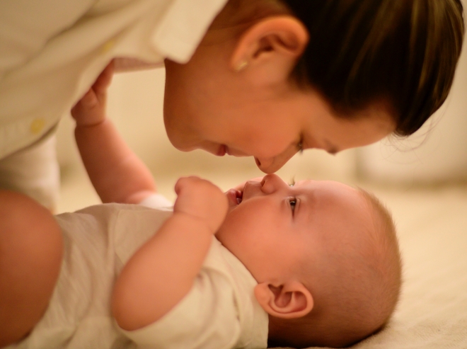 Sức khỏe của mẹ và con phải được đặt lên hàng đầu bố mẹ nhé!