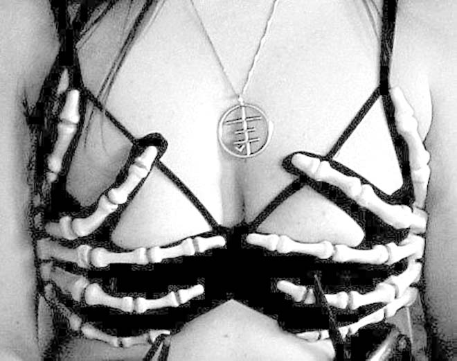 Thời trang Halloween áo ngực