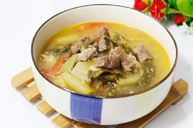 Canh sườn non cải chua