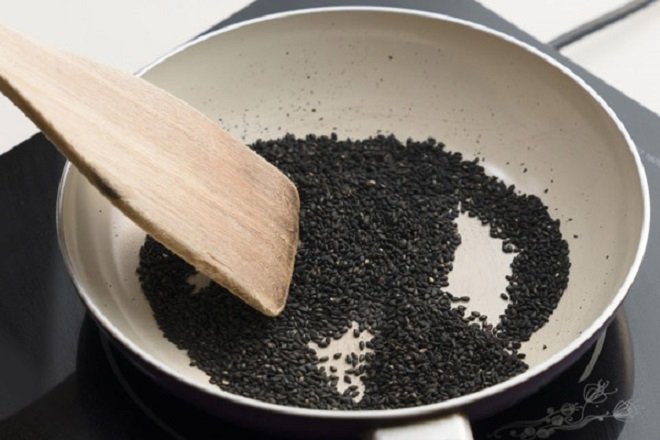công dụng của mè đen