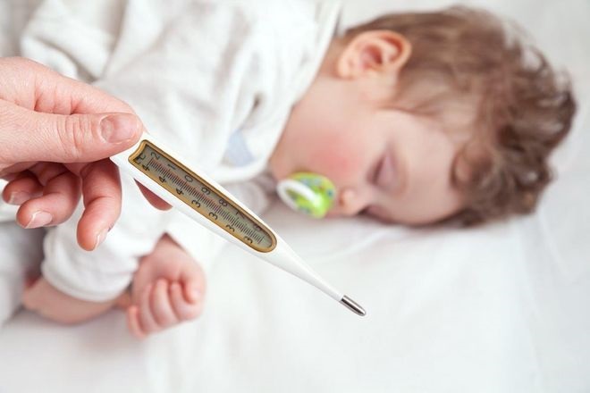 Trè em bao nhiêu độ là sốt dưới sapo
