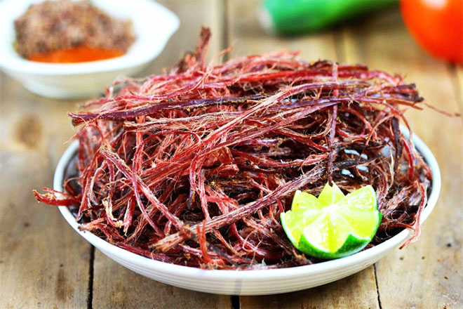 Thịt trâu gác bếp