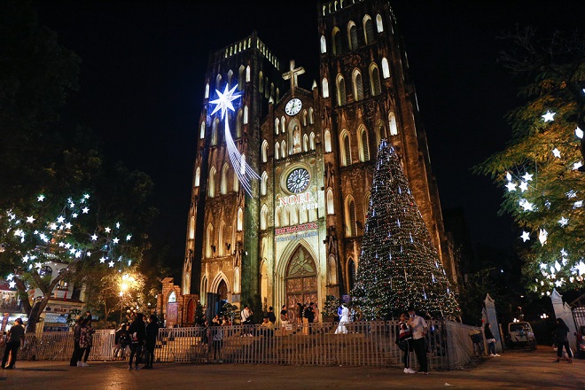 chơi noel ở nhà thờ lớn hà nội