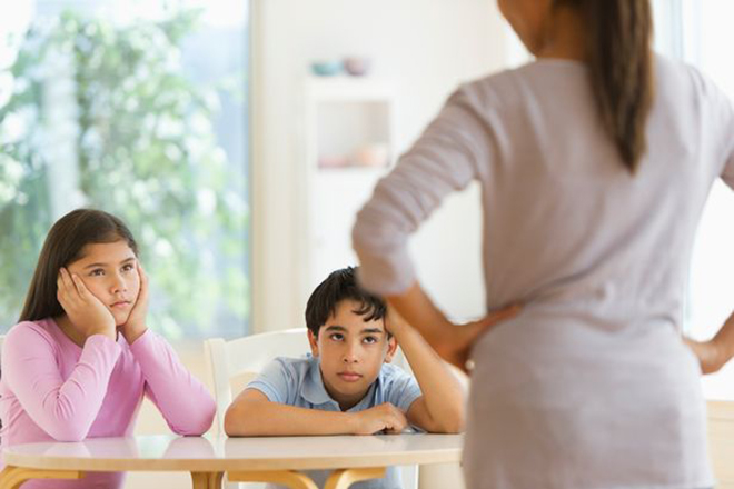 Đặt giới hạn rõ ràng với trẻ
