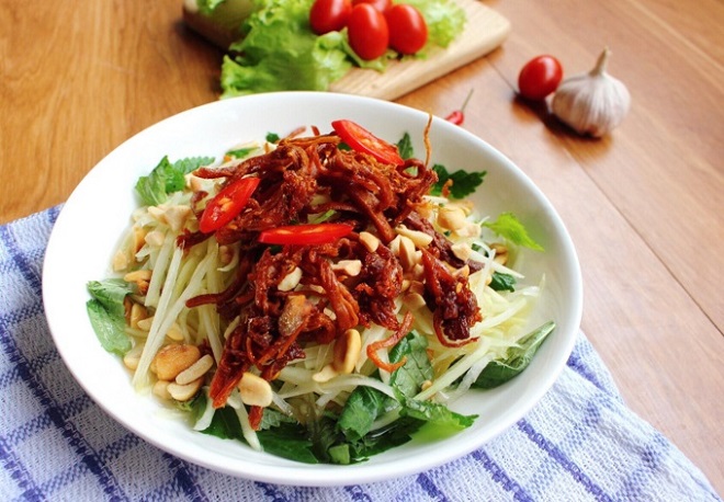 nộm đu đủ bò khô