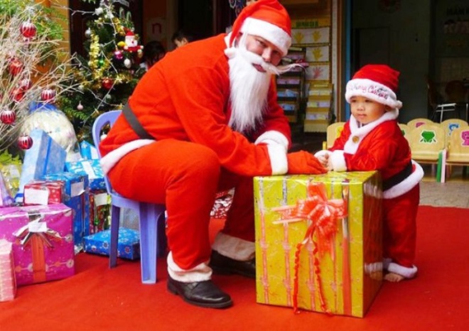 đồ noel cho bé trai