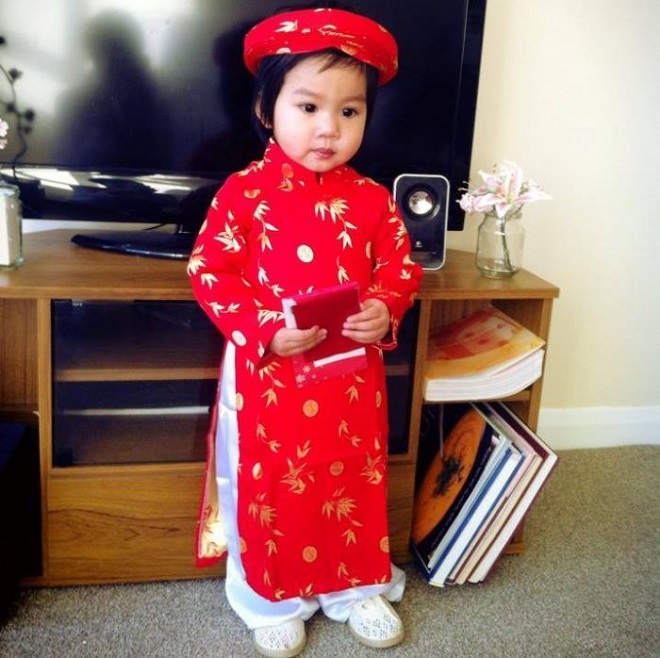 Áo dài tết cho bé
