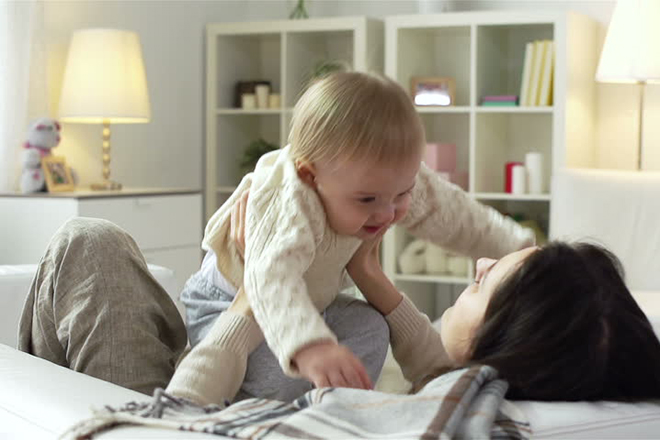 Bé ốm mẹ ngưng kế hoạch cai sữa