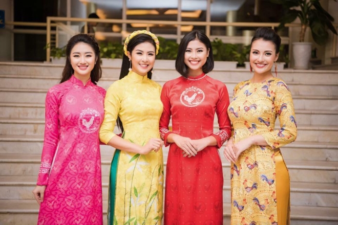 4 trang phục tết