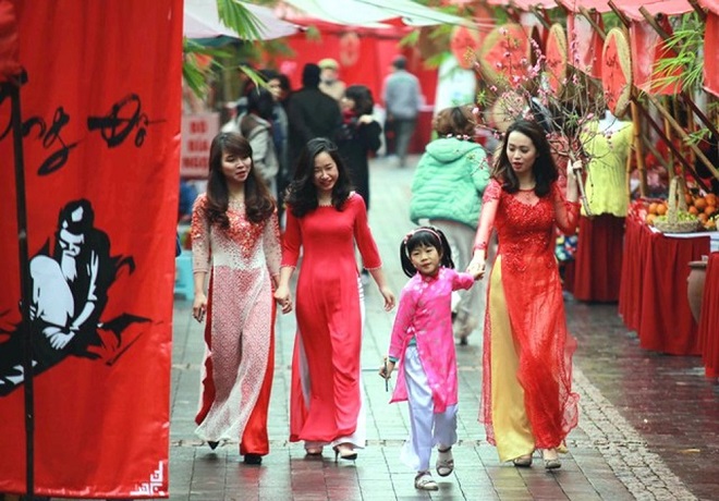 Áo dài Tết 2020