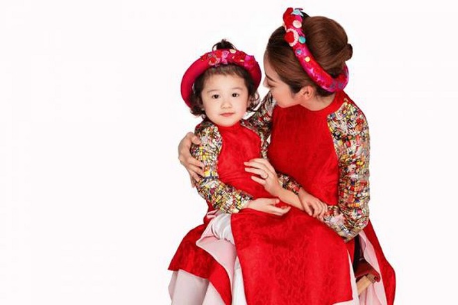 Áo dài Tết 2020