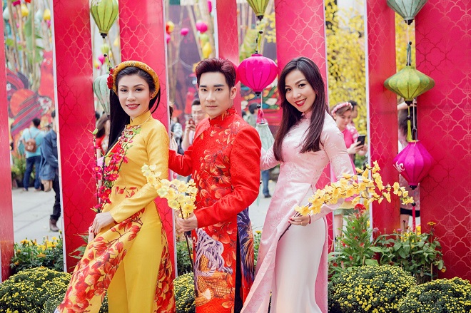 Áo dài Tết 2020