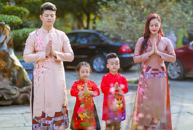 Áo dài Tết 2020