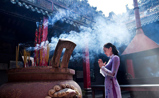 nên đi lễ chùa vào ngày nào