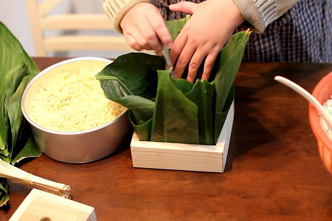 cách gói bánh chưng bằng khuôn