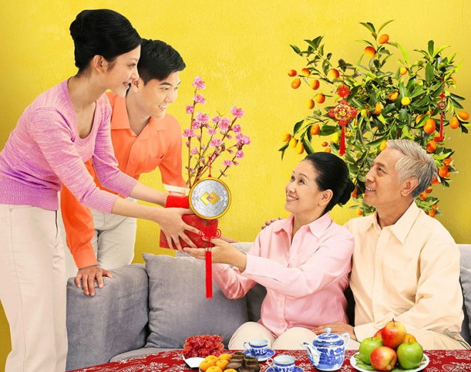 con dâu chúc ba mẹ