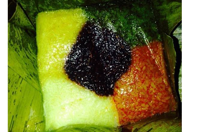 Bánh chưng ngũ sắc