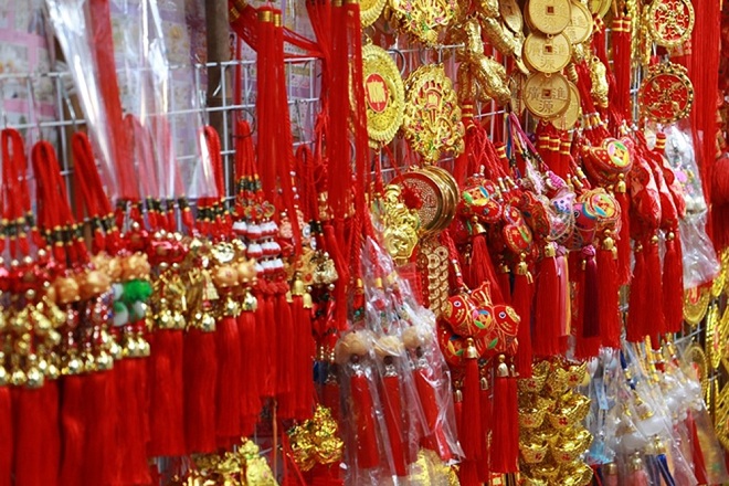 cac phu kien trang tri ngay tet