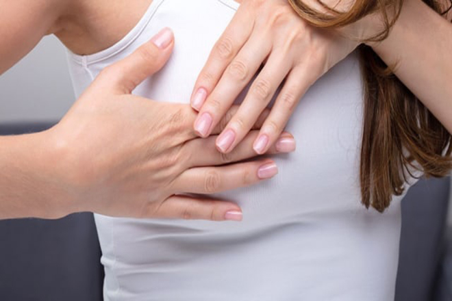 Vòng ngực tăng và tiết sữa non