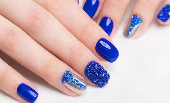 nail mau xanh bien