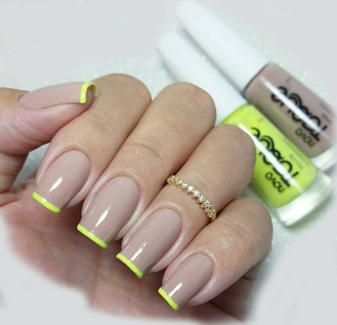 Nail nền trong viền neon
