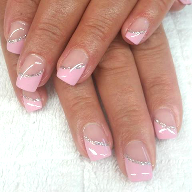 Nail Tết đính đá gợn sóng đường viền