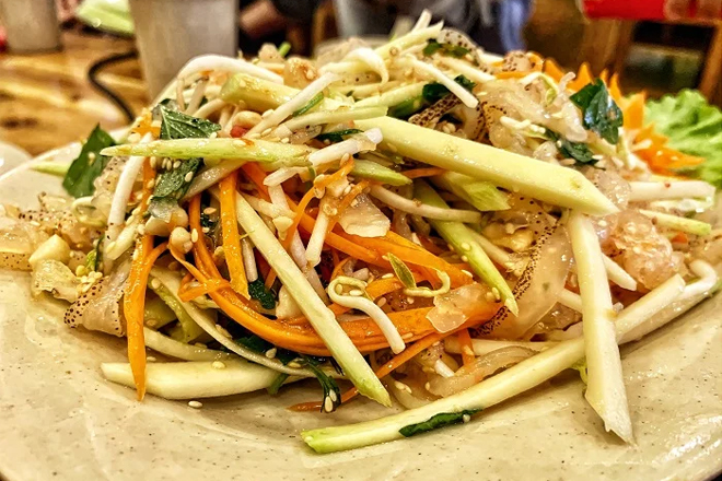 Nộm sứa xoài xanh