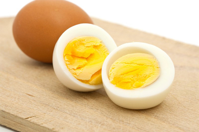 Tác dụng của trứng gà luộc