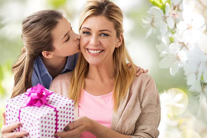 8 tháng 3 nên tặng gì cho mẹ dưới sapo