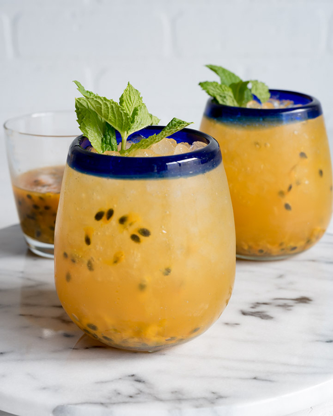 Cocktail chanh dây Moscow Mule