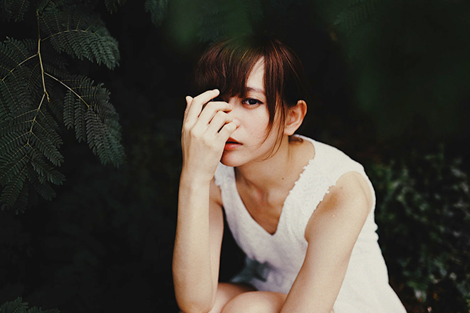 Cô gái hoài nghi