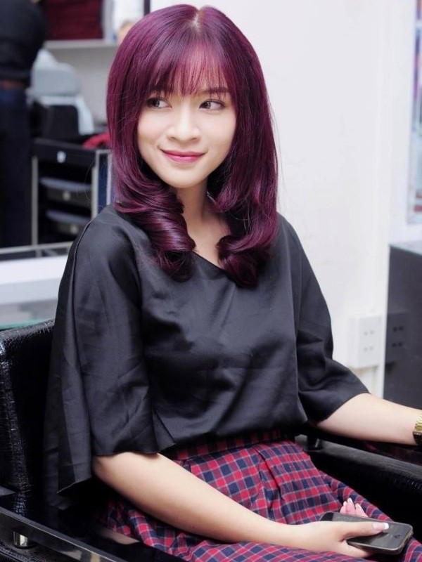 toc-ngang-vai-uon-xoan-mai-thua