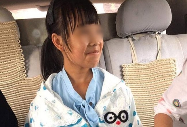 be 12 tuoi mang thai o trung quoc tung an xin tai dong anh 8.jpg