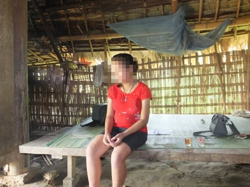 be gai 12 tuoi nghi bi hiep dam mang thai 7 thang 5.jpg